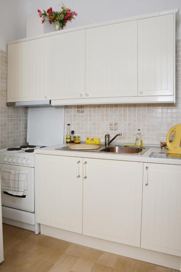 Penelope - Loggos Apartments Longos  Ngoại thất bức ảnh